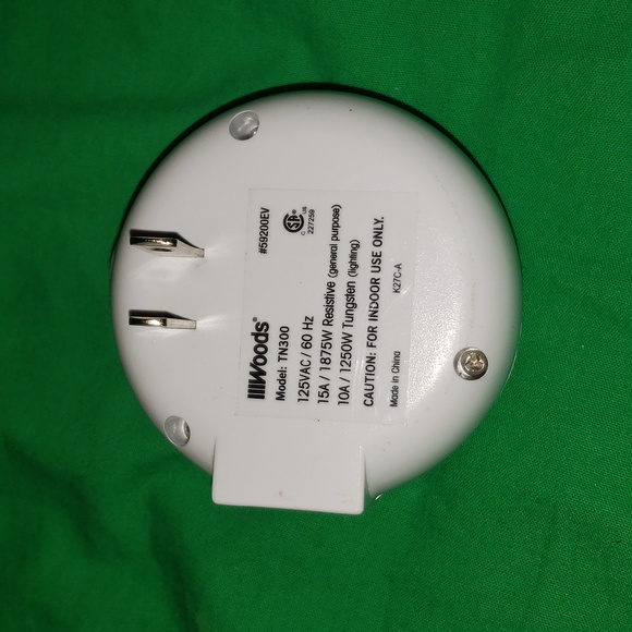 Woods Indoor Mechanical Timer Model TN300 - Picture 4 of 4